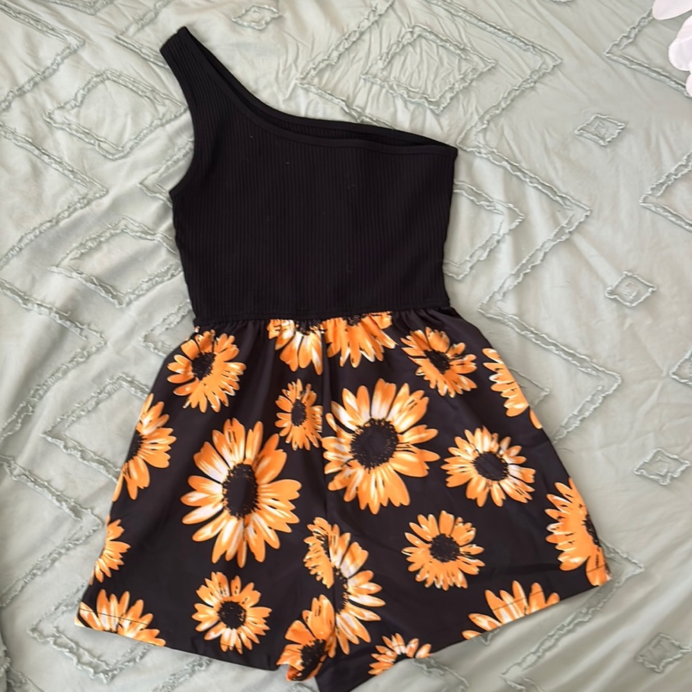 Girls sunflower romper